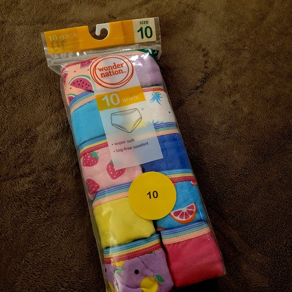 Wonder Nation Girl's Briefs - Picture 5 of 10